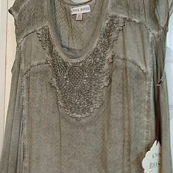 Shirt - Picture 2 of 3